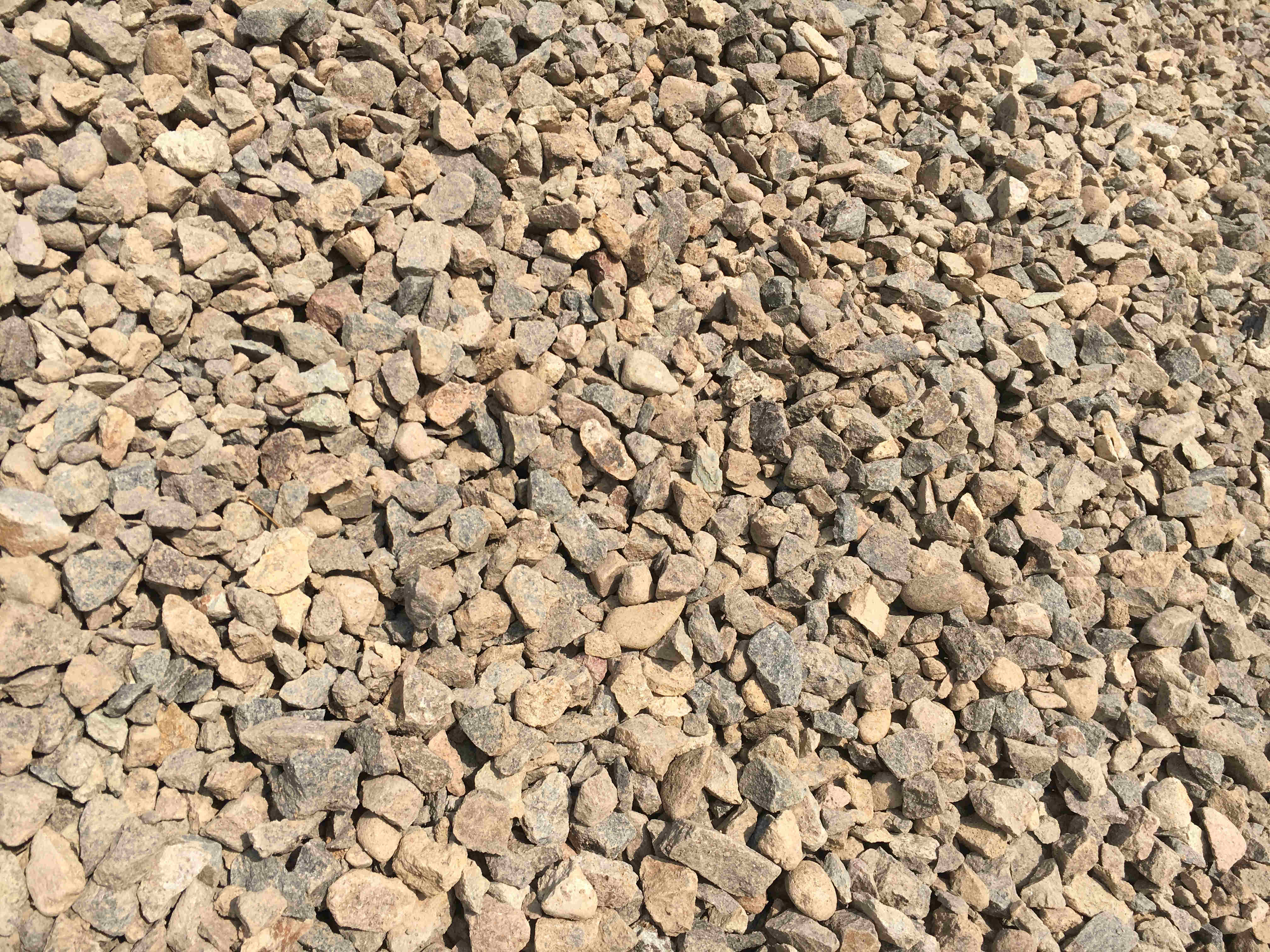 【机制砂】劣质的机制砂不切合铁路的建设要求？高品质砂石骨料加工的流程有哪些?