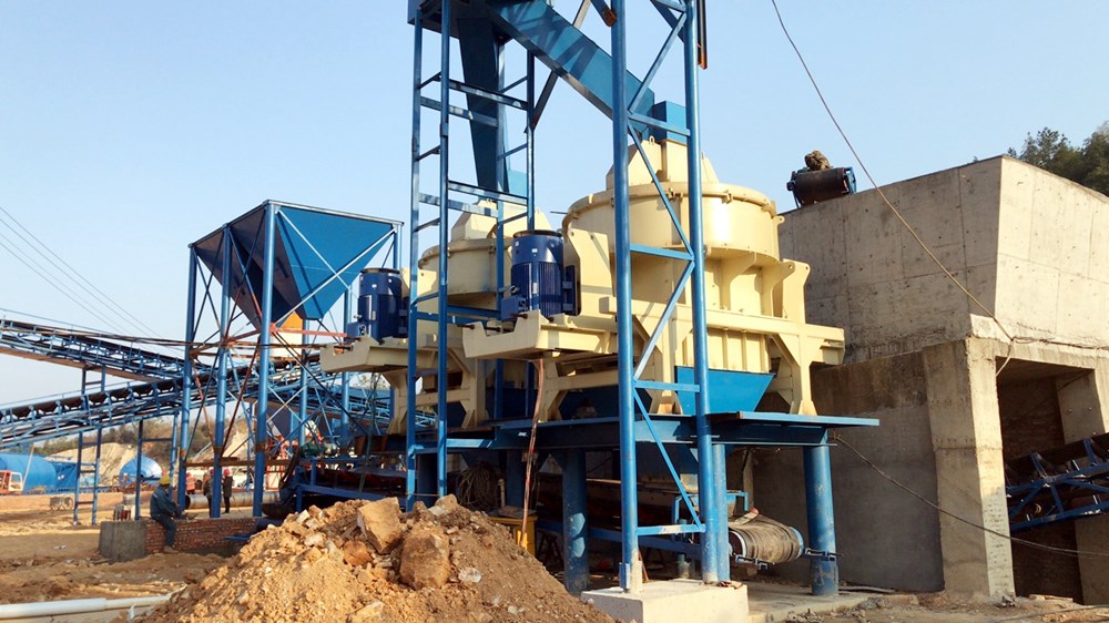 湖南时产300吨机制砂生产线设备装置到位