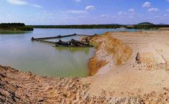 石梁河水库是不法采砂的“顽疾”,其水质已抵达三项水质标准
